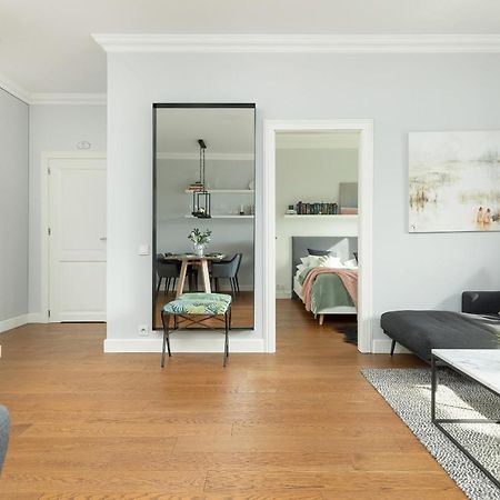 Cozy Apartment Gieysztora Wilanow By Noclegi Renters Warschau Exterior foto